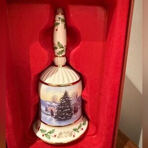 ⭐️NWT 🎄Lenox 2006 annual Christmas bell